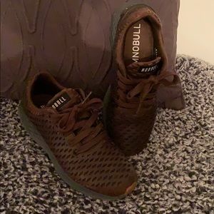 Nobull coffee leather runners